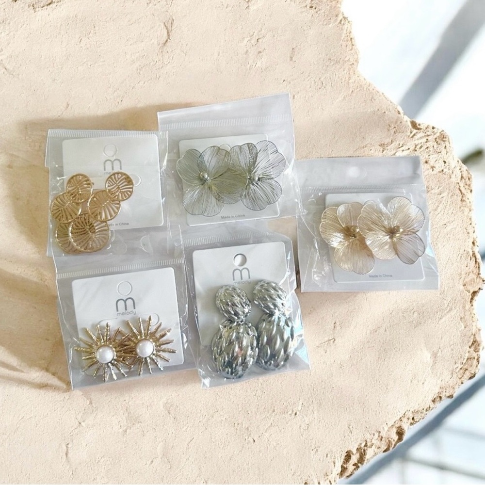 Bundle Pair of Earrings 5pcs.